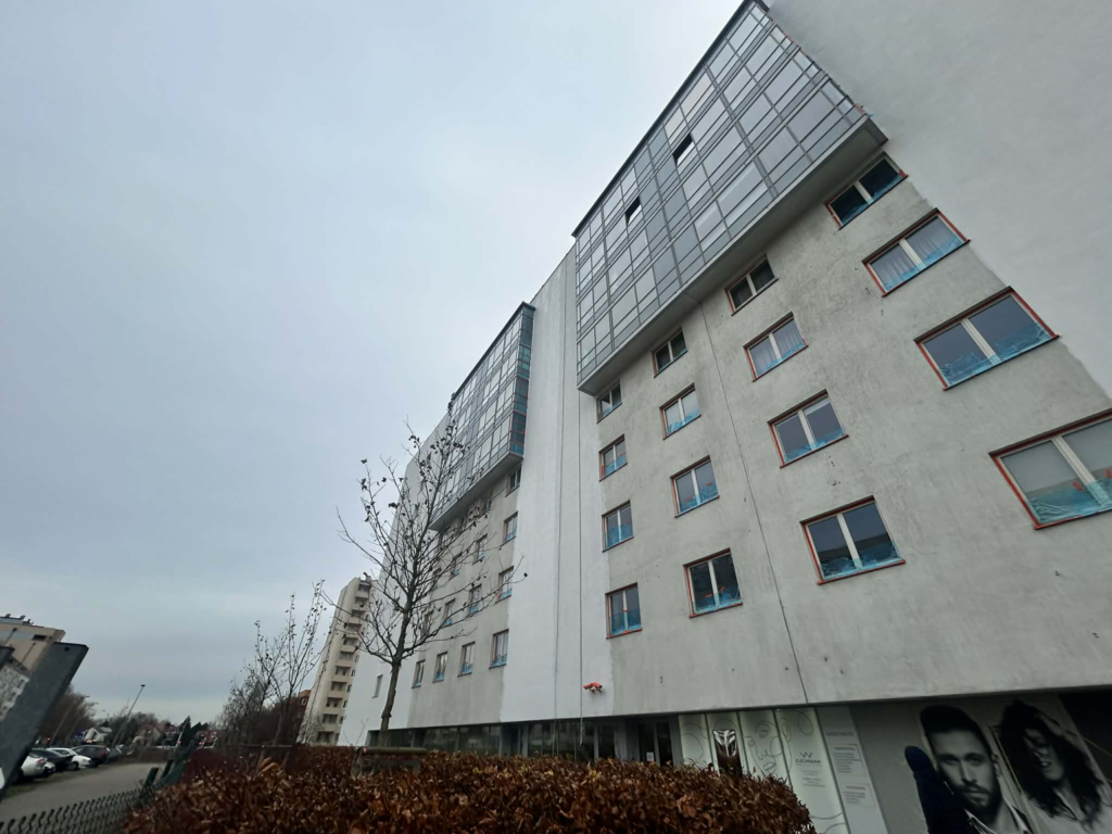 alpninistyczne remonty elewacji w Warszawie