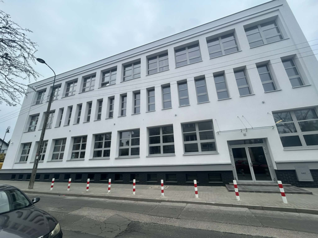Wyremontowana elewacja w Warszawie przy ul. Żółkiewskiego 44