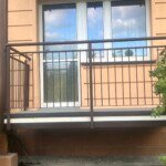 Balkon na osiedlu mieszkalnym